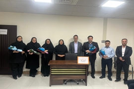 تجلیل از پرسنل مالی و درآمد کلینیک در روز ملی حسابدار